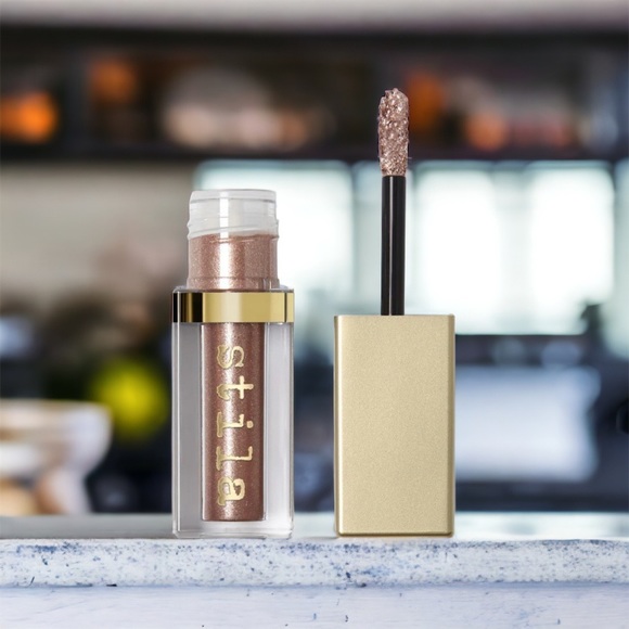 Stila Glitter & Glow Liquid Eye Shadow Rose Gold Retro - Picture 6 of 6